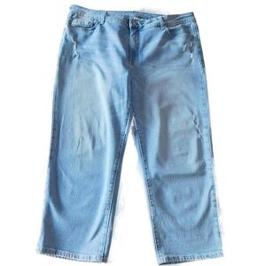 Seven7 Light Wash Crop Jeans - Size 18